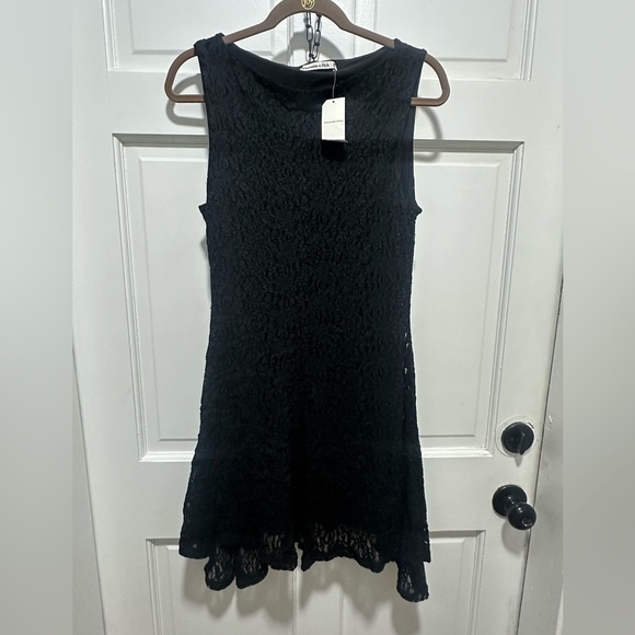 Abercrombie and Fitch Slash Lace Mini Dress NWT Size M (selling online) whimsy - Picture 2 of 5